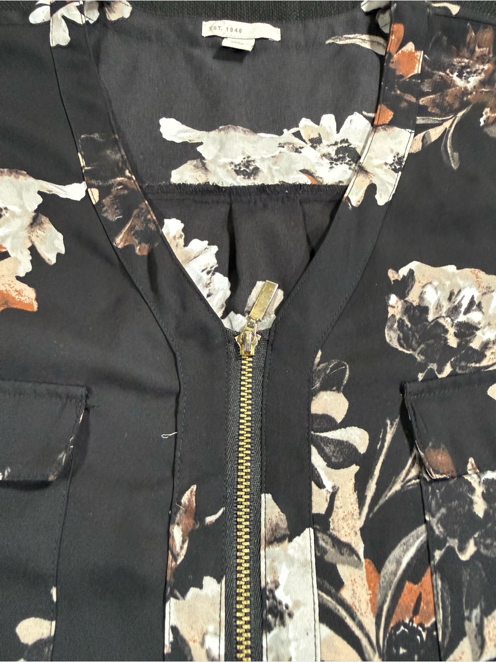 Black Floral Blouse with Cream and Rust Accents - Picture 4 of 11